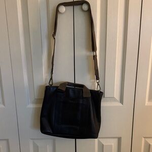 Stylish Black Shoulder Bag